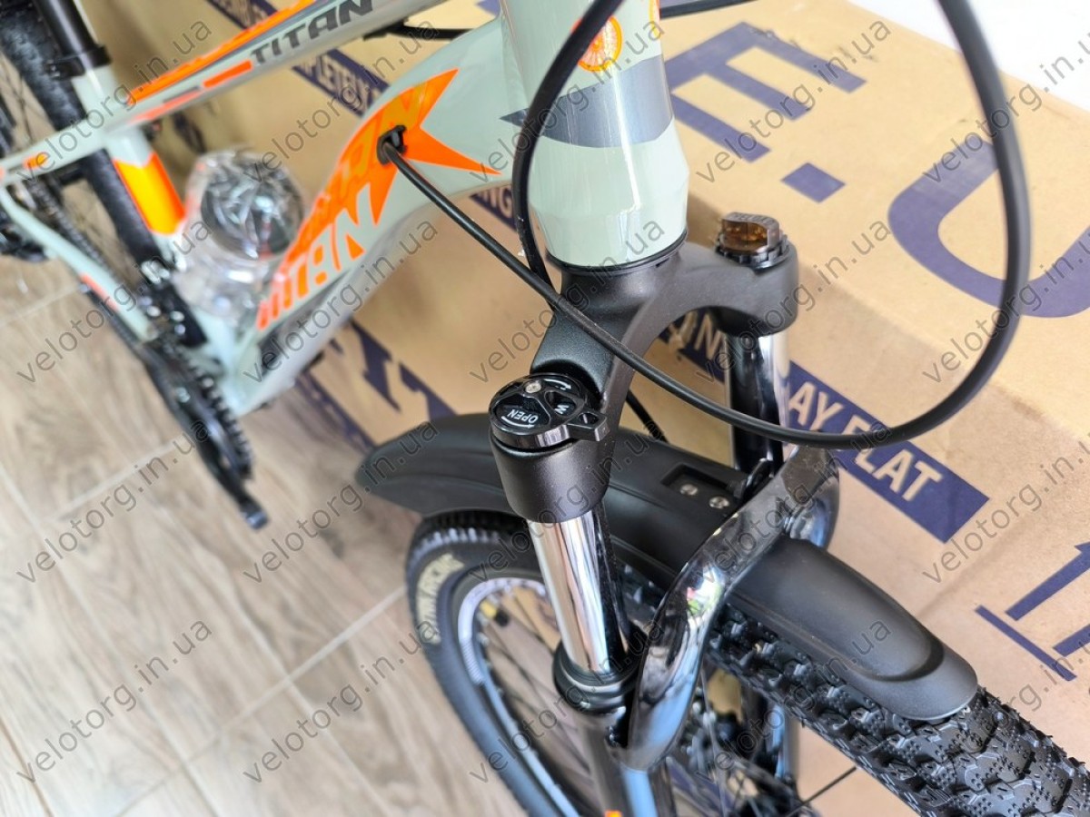 Велосипед Titan 26″ Arena 2025 рама-13″ grey-orange